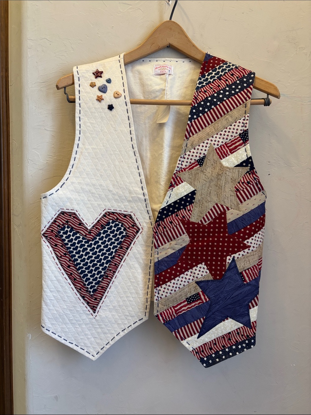New handmade quilted vest! Sizs Small
